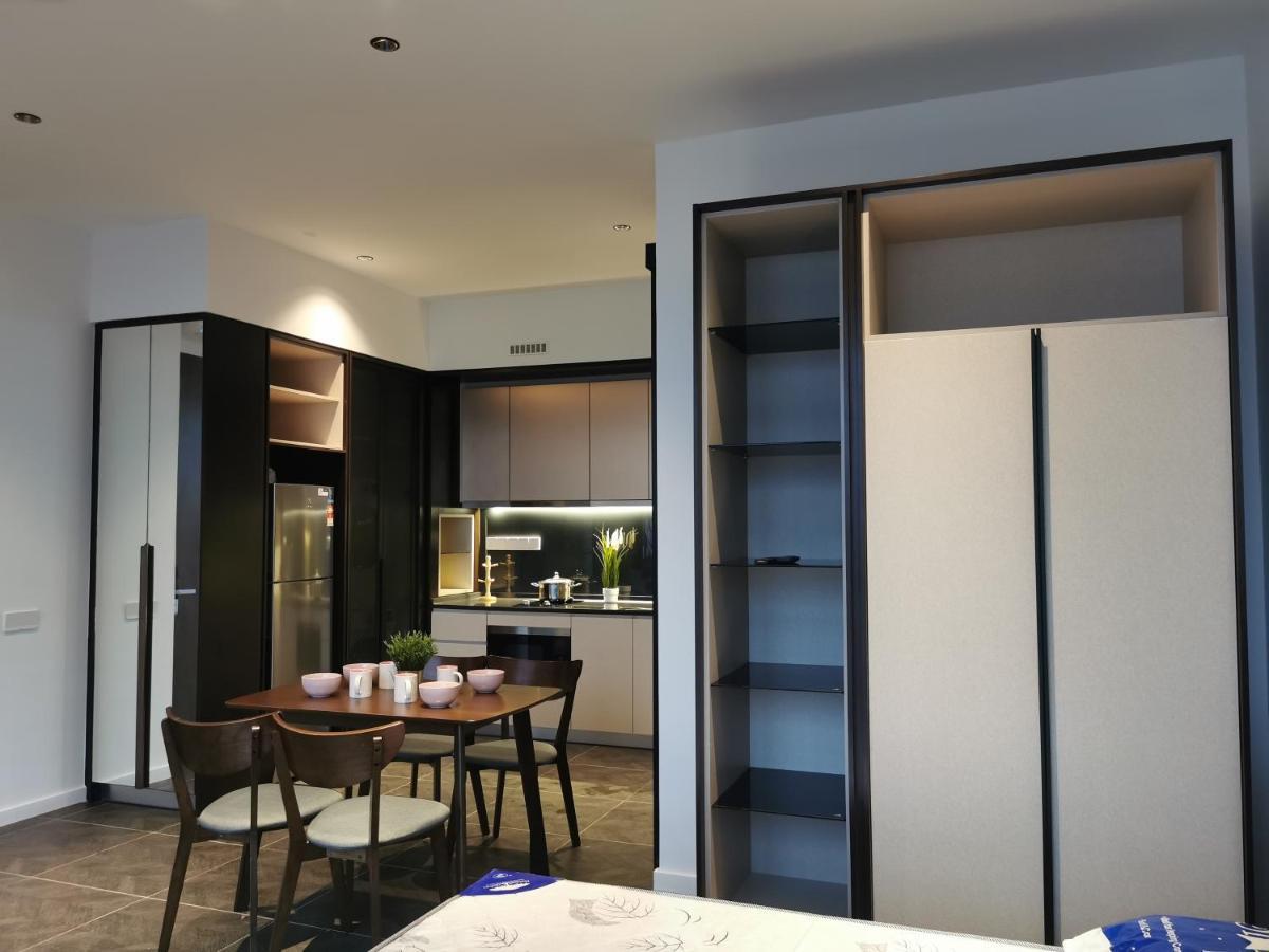 Scarletz Suites Klcc By De Harlequins Guesthouse Kuala Lumpur Zewnętrze zdjęcie