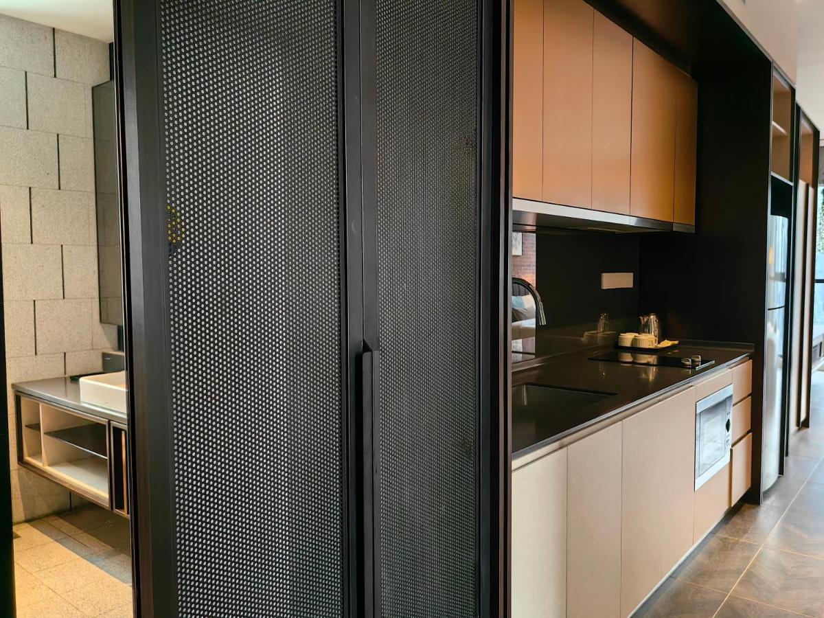 Scarletz Suites Klcc By De Harlequins Guesthouse Kuala Lumpur Zewnętrze zdjęcie