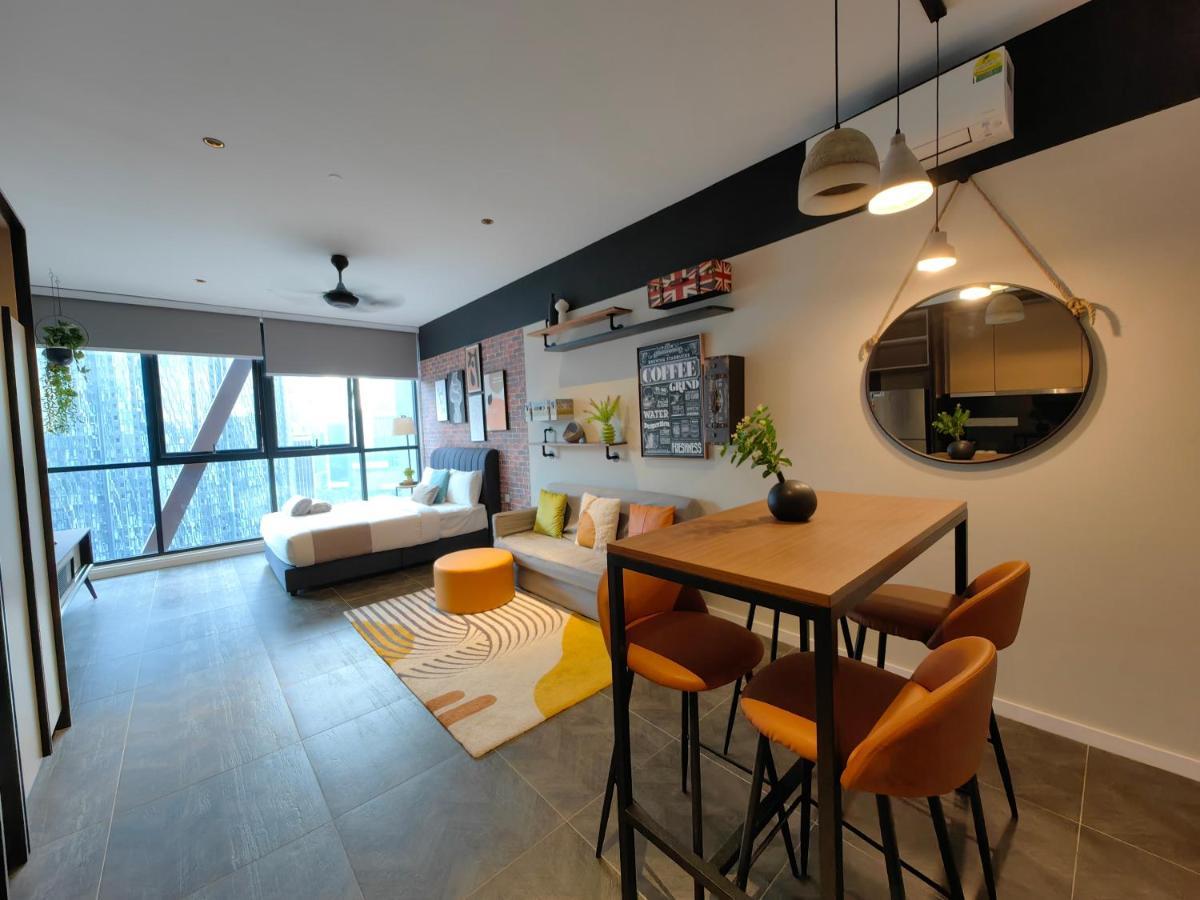 Scarletz Suites Klcc By De Harlequins Guesthouse Kuala Lumpur Zewnętrze zdjęcie